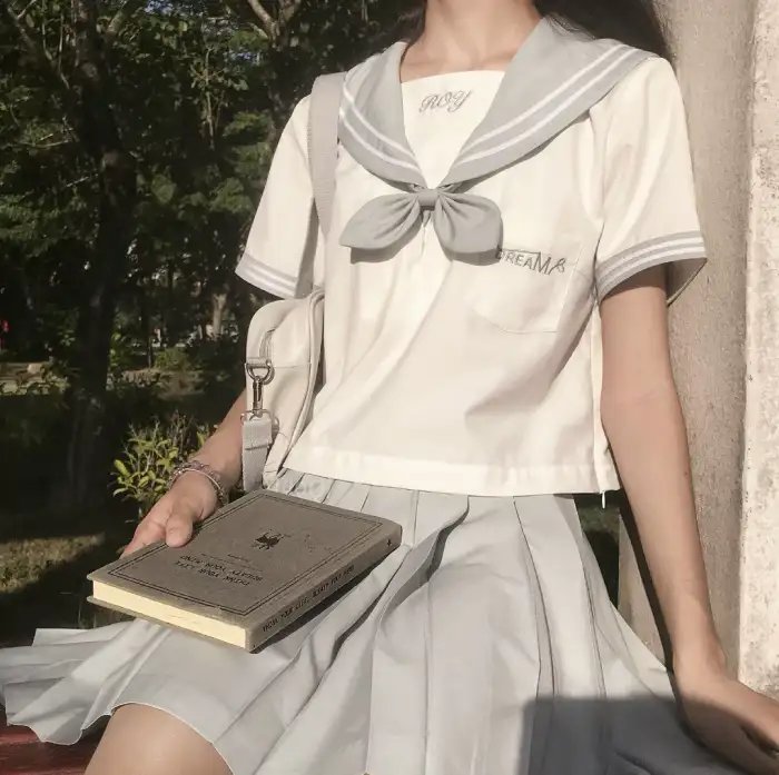大尉叛逃记